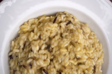 Porcini mantar radicchio ve peynir ile İtalyan risotto