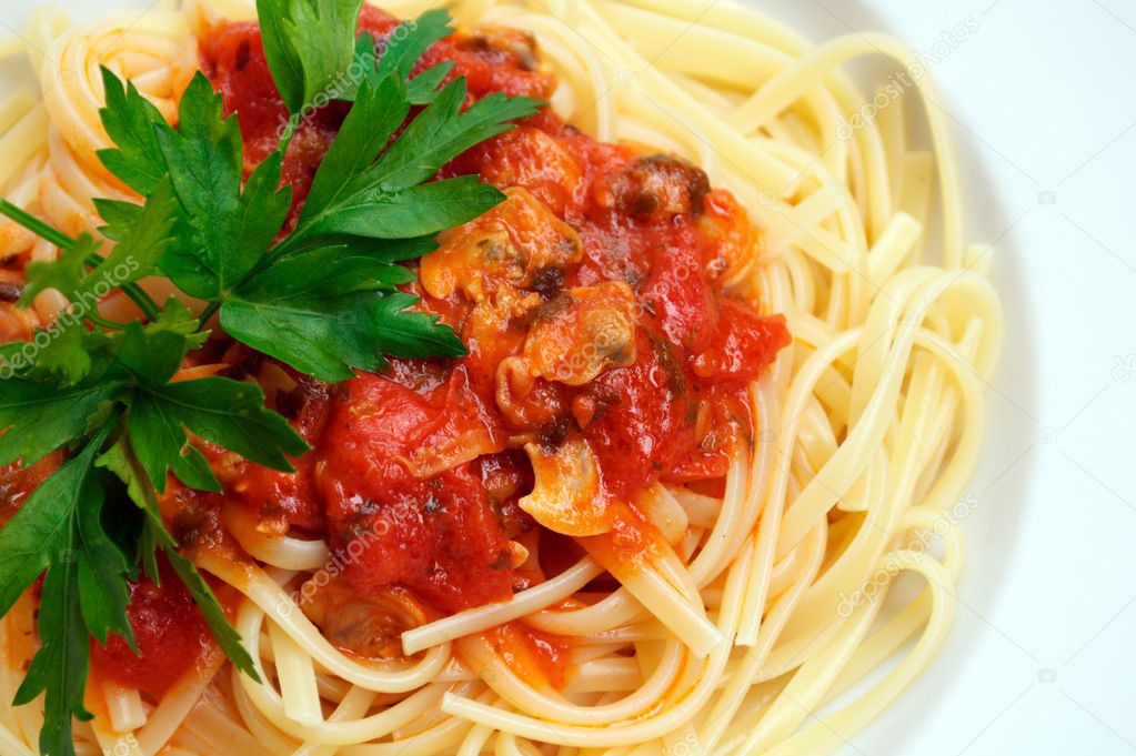 Linguini Spaghetti tomato basil and seafood