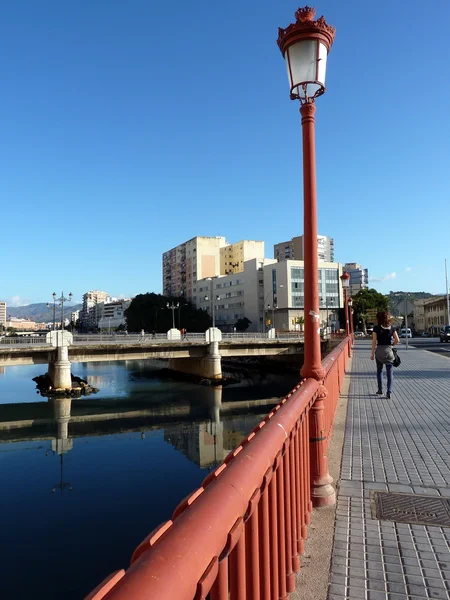 Az utcai lámpa egy híd - malaga, Spanyolország — Stock Fotó