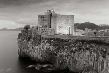 castro urdiales feneri