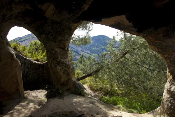 Caverna de San Pedro em Tartales de Cilla — Fotografia de Stock