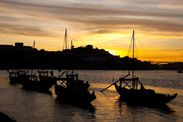 Einbruch der Dunkelheit in porto (portugal) — Stockfoto