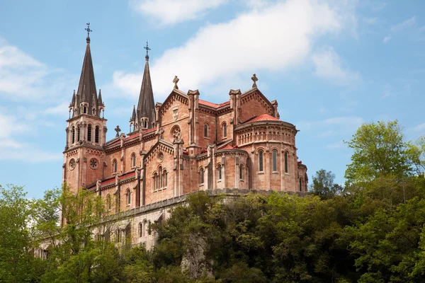 Covadonga svatyně, asturias, Španělsko — Stock fotografie