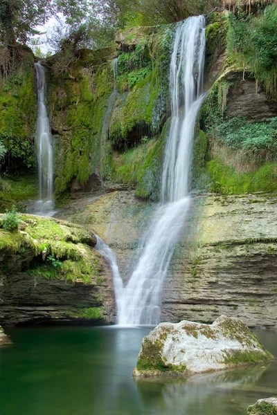 Wasserfall von Peñaladros, Cozuela, Burgos, Spanien — Stockfoto