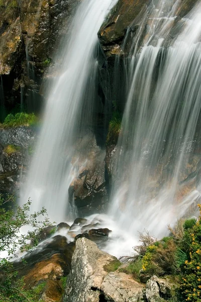 Detalhes da cascata de Somosierra, Madrid, Espanha — Fotografia de Stock