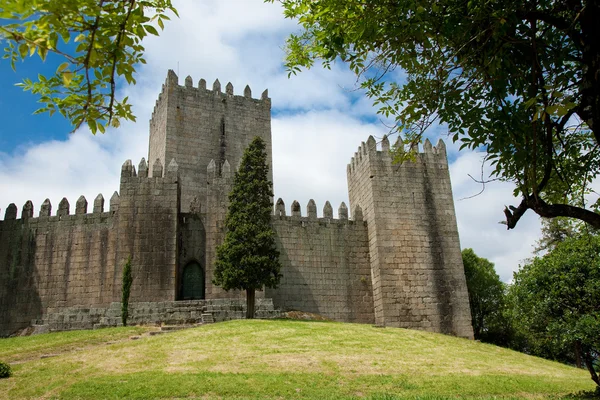 Guimaraes，葡萄牙的城堡 — 图库照片
