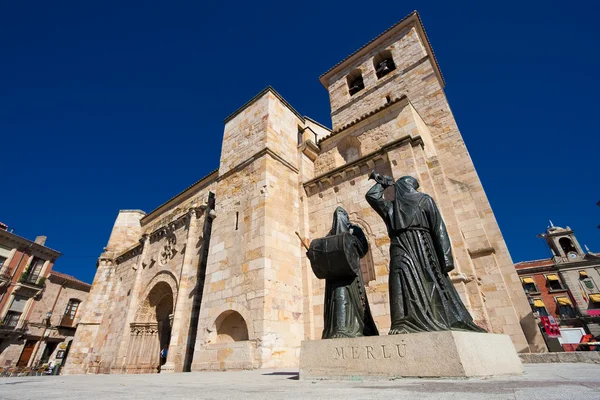 萨莫拉卡斯蒂亚大教堂 y leon、 西班牙 — 图库照片