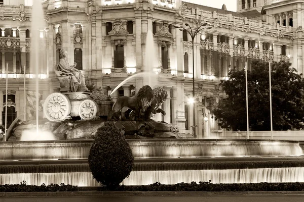 Fountain Cibeles in black and white, Madrid, Spain — Stock Photo, Image