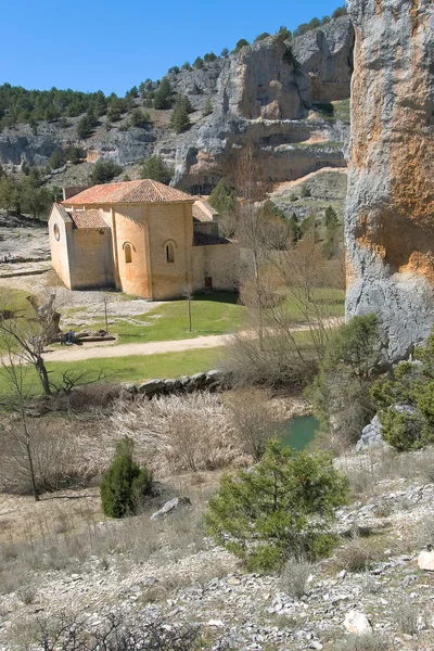 Hermitage of San Bartolome in the cannon of the river wolves, Soria — Stock Photo, Image