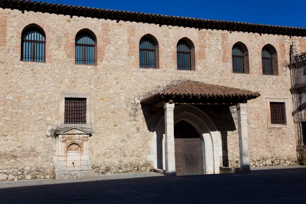 Homlokzat, a kolostor huelgas, burgos, Spanyolország — Stock Fotó
