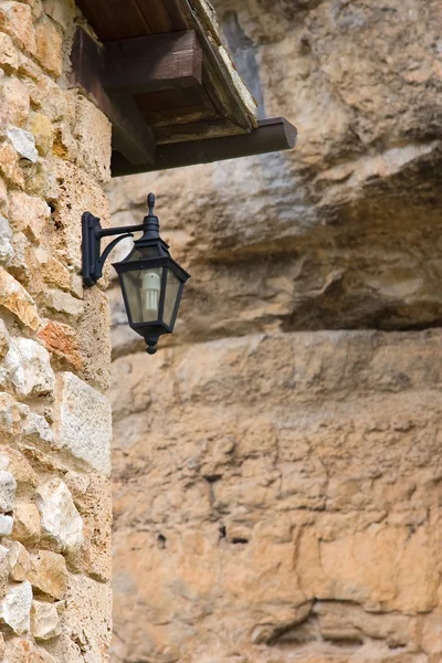Pouliční lampy v orbaneja del castillo, burgos, Španělsko — Stock fotografie