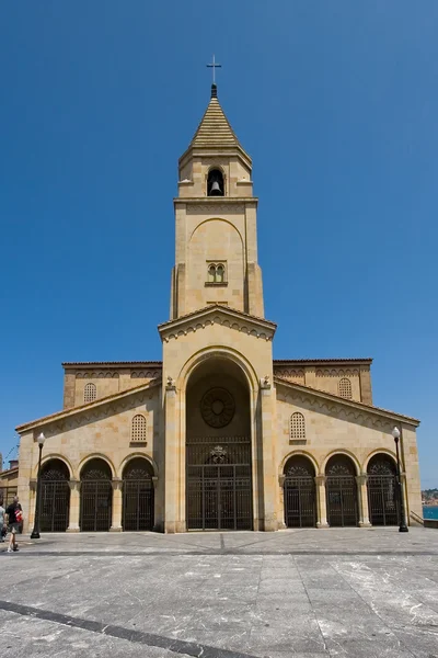 Kostel San pedro, Gijonu, asturias, Španělsko — Stock fotografie