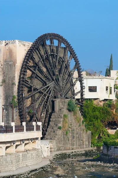 Waterwheel w mieście hama — Zdjęcie stockowe