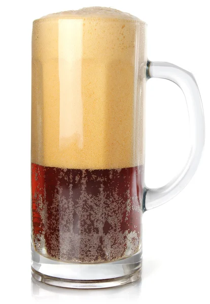 Tmavé pivo v poháru s bohatou pěnou — Stock fotografie
