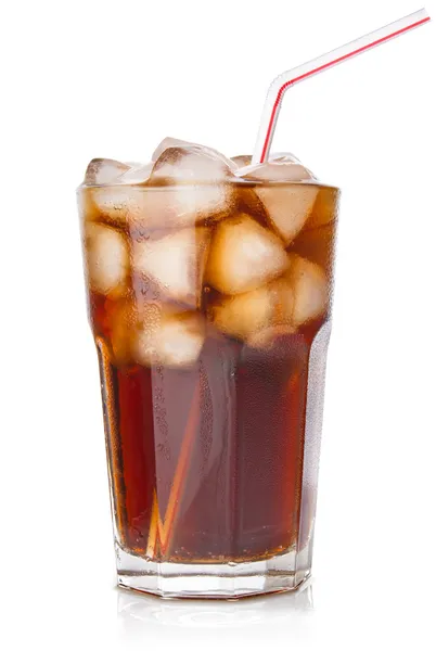 Cola con hielo en vidrio Imágenes de stock libres de derechos