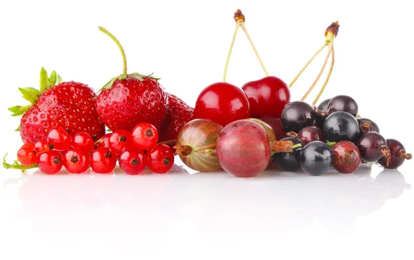 Натюрморт з ягодами — стокове фото