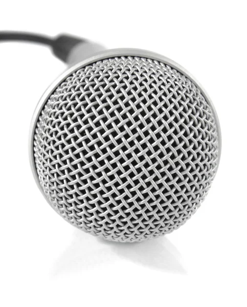 Šedý kovový mikrofon s kabelem — Stock fotografie
