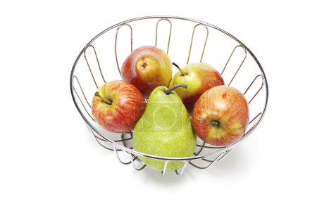 Pommes et poires dans le panier 