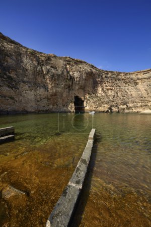 Malte, île de Gozo, vue sur la lagune intérieure de Dwejra 