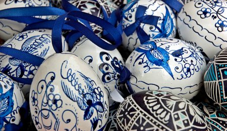 Œufs de Pâques bleus 