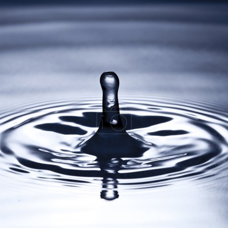 Wassertropfen tropfen regentropfen spritzer trXopfchen 